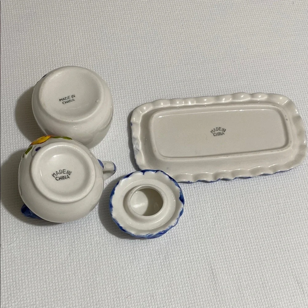 Vintage Strawberry Creamer, Sugar Bowl w/ Lid and Tray Set - Picture 8 of 10